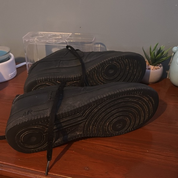 Black Air Forces - Picture 4 of 4